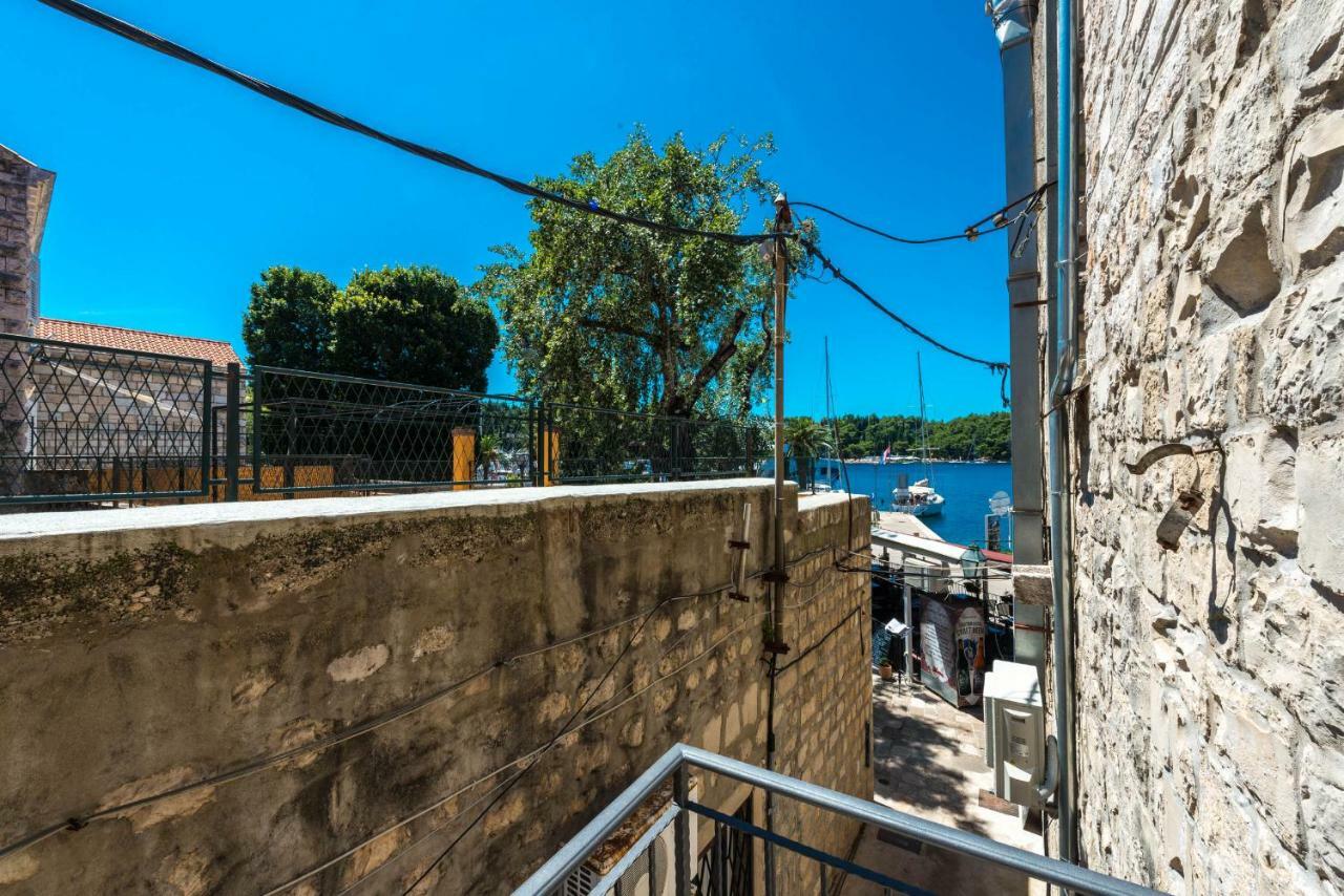 Sun And Stone Apartment 察夫塔特 外观 照片