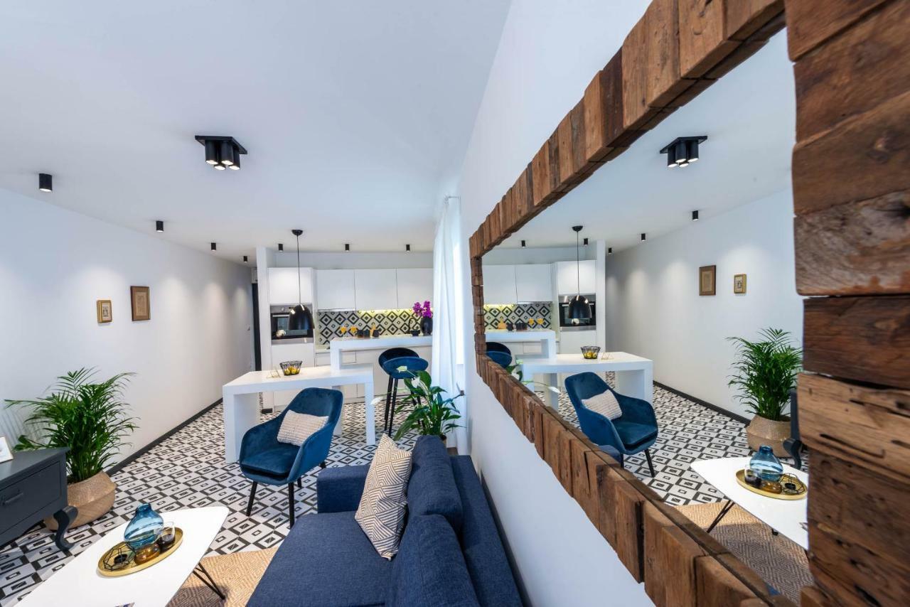 Sun And Stone Apartment 察夫塔特 外观 照片
